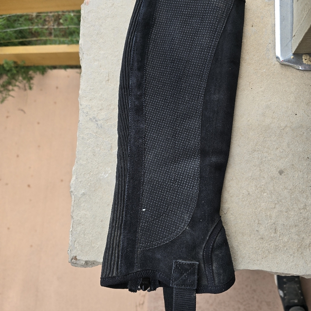 DS Suede Half Chaps with Silicone Grip Patch- small